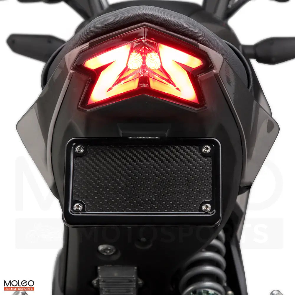 After the integrated tail light is installed on the Z125 PRO, the brake light shines brightly