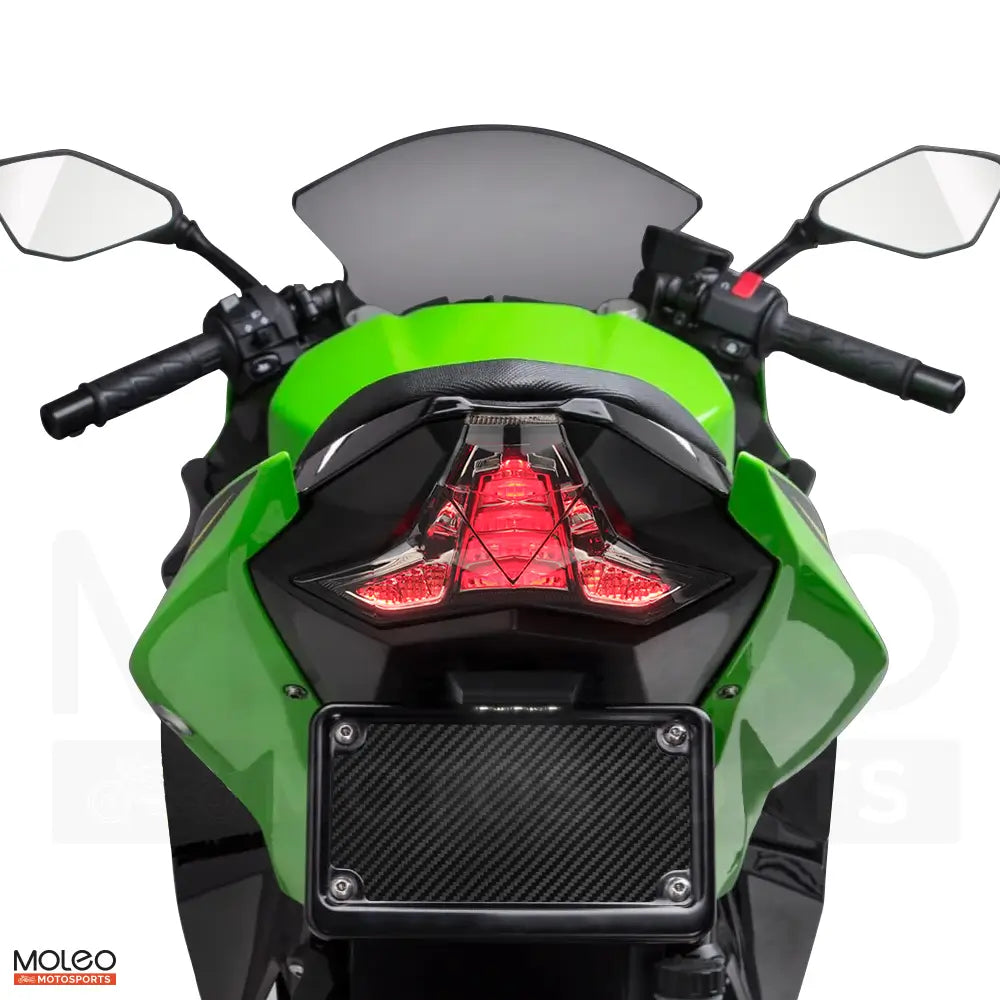 The running light of the integrated tail light on Kawasaki Ninja 400 / Z400 casts a gentle glow, lending a refined touch to the bike.